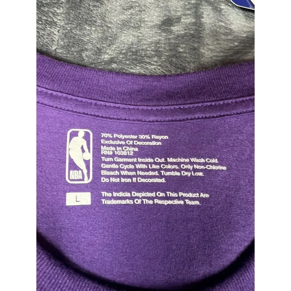 Sacramento‎ Kings Mascot T-Shirt purple size L new with tags